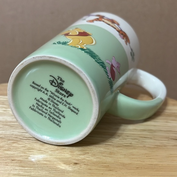 Winnie the Pooh Latte Mug - Picture 6 of 6